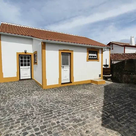 Casa Da Gente * Biscoitos (Terceira)
