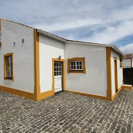 Casa Da Gente * Biscoitos (Terceira)